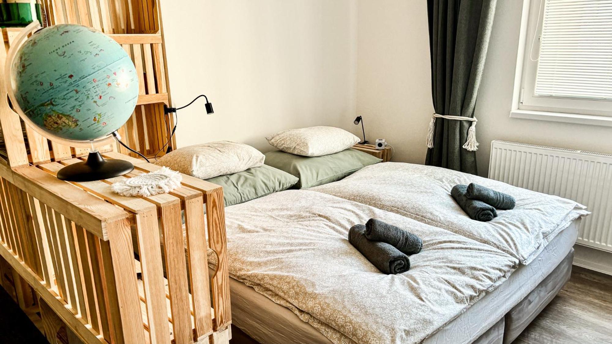 Remote Work Friendly Zahradni Apartman U Jezera Stare Splavy Ngoại thất bức ảnh